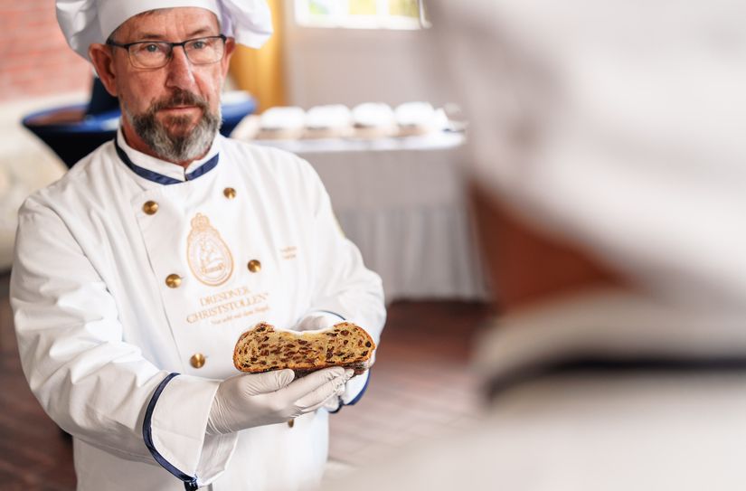 Nur mit den richtigen Zutaten in der richtigen Menge und aus der richtigen Region ist ein Christstollen ein Dresdner Christstollen.