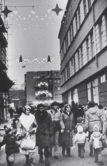 Adventsabend in der Sprem Mitte der Achtziger, im Hintergrund die Pyramide, Foto: Erich Schutt