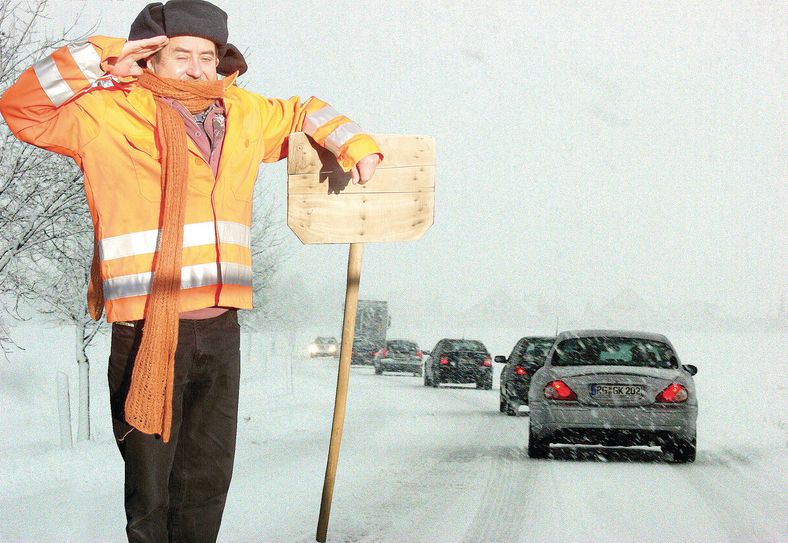 Mit Schneeschiebern sind die Mitarbeiter der Straßenmeisterei keinesfalls unterwegs. Gilt es doch rund 205 Kilometer Kreisstraßen frei für den Straßenverkehr zu halten... Foto: Archiv/hgb