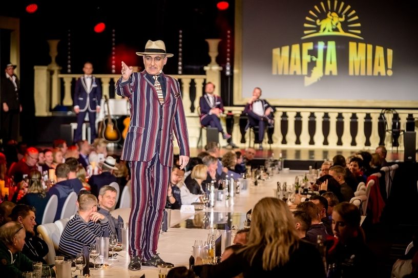 Viva Espana, hoch lebe Andalusien und das Osborne-Imperium. Mafia Mia Teil 9 setzt wieder eins drauf und ist absolut sehenswert. Fotos (7) Michael Schmidt