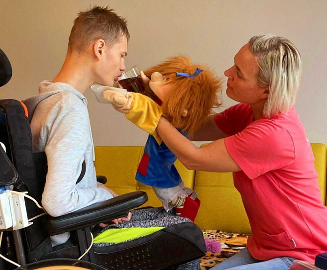 Mit viel Liebe kümmern sich die Pflegefachkräfte um die Patienten im Kinderhaus »Pusteblume«.