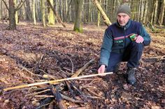 Dank der schnellen Meldung und des schnellen Eingreifens der Feuerwehren Waltersdorf, Porschdorf und Bad Schandau am Ostermontag konnte sich dieses illegale Lagerfeuer in der Nähe des Liliensteins nicht weiter im trockenen Laub ausbreiten. Jörg Roß hat mit seinen Kollegen der Nationalparkwacht in dem Bereich weitere ehemalige Feuerstellen festgestellt.