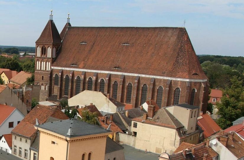 Zu einer Musicalaufführung in der Nikolaikirche Luckau laden Kinder aus dem evangelischen Kirchenkreis Niederlausitz ein.