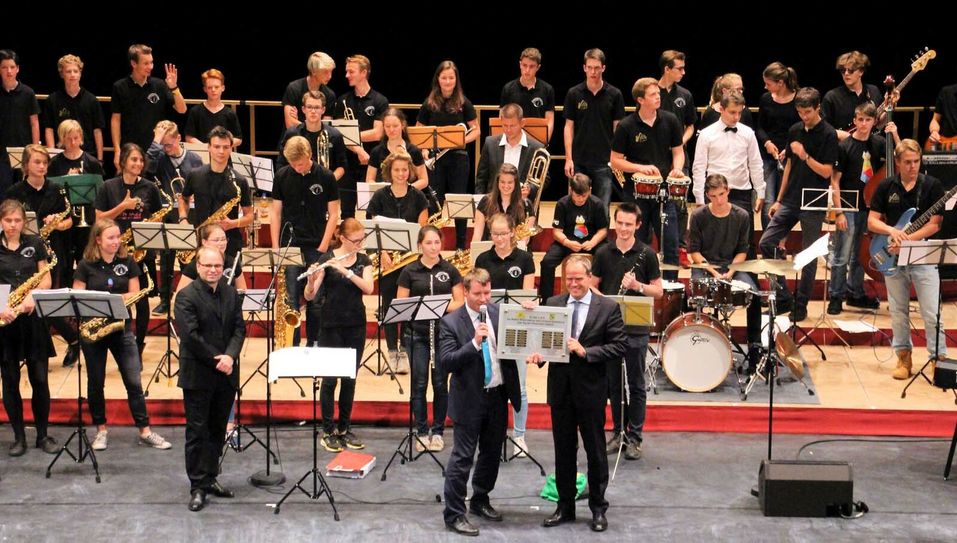 Dr. Sven Mißbach hat den „Staffelstab“ für Schülerbegegnung „Musik & Kunst“ 2016 in Großenhain übernommen. Foto: Jänke