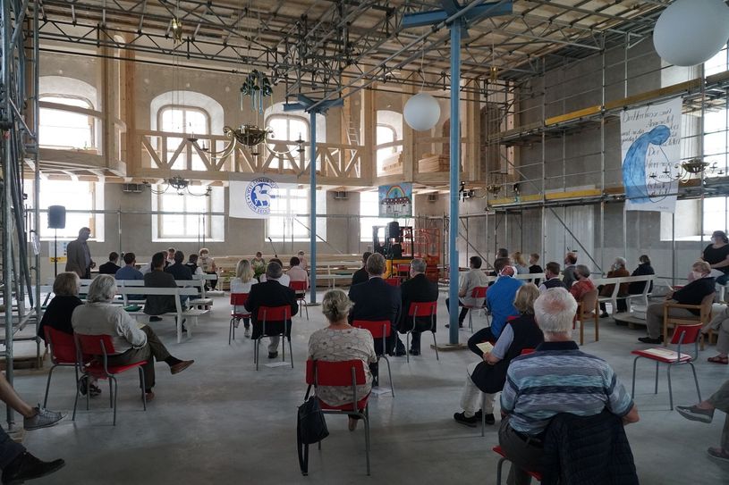 Am 12. Juni wurde Richtfest für die „neue alte“ Schwesternempore gefeiert. Foto: Peter Isterheld