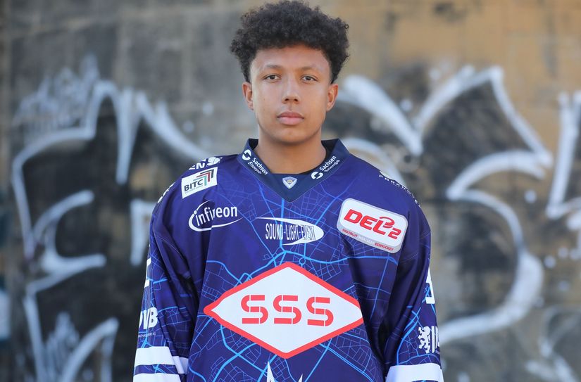 Ricardo Hendreschke bleibt den Eislöwen erhalten.