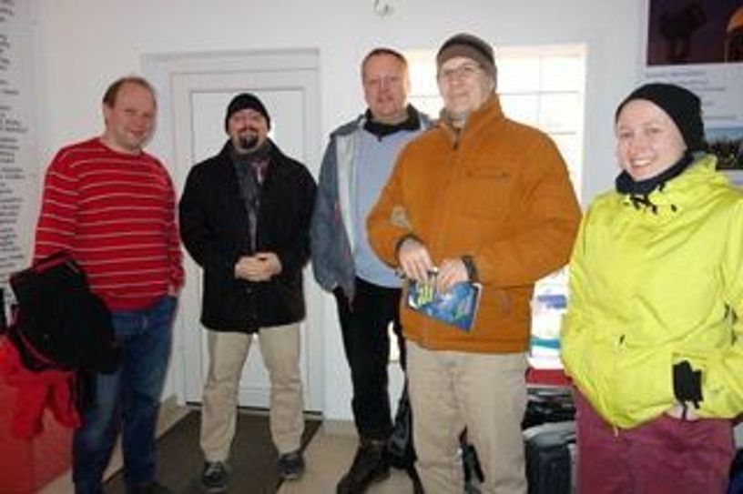 Steffen Grundmann, Dr. Thomas Hunger, Christian Brock, Sicco Bauer, Josefine Libisch (v.l.), die die Aktiven bei den Astrotagen des Schülerlabors Delta X des Helmholtz-Zentrums Dresden-Rossendorf Foto: Franz