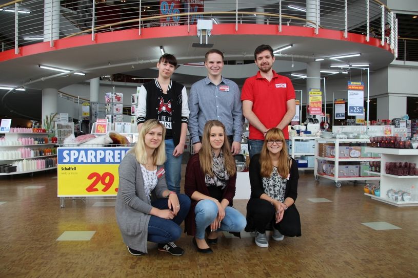 Sie haben im September eine Woche lang das Sagen. Hintere Reihe v.l.: Michelle Charlotte Thiele, Niklas Frötel und Patrick Zugorski. Vordere Reihe v.l.: Carolin Schenke, Sarah Mehwald und Celine Wille. Foto: Keil