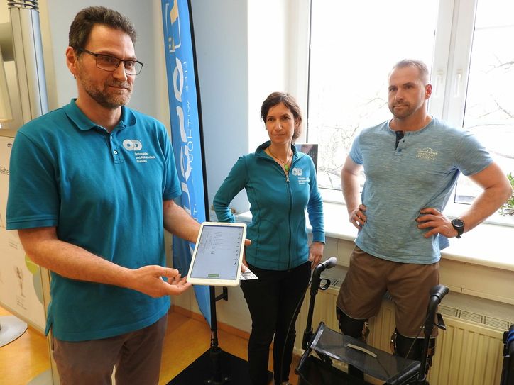 Die Orthesen sind per App steuerbar