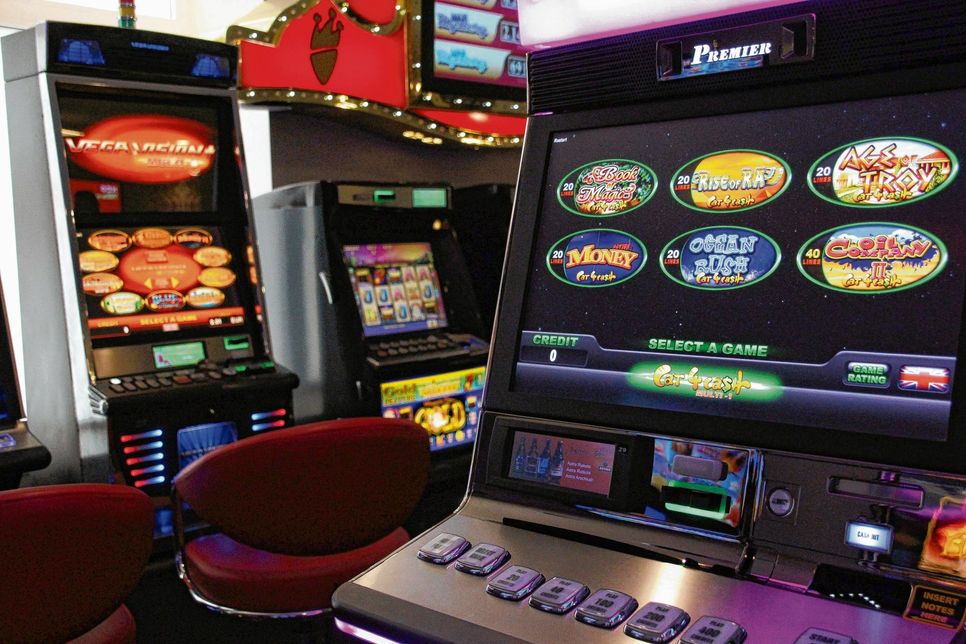 Spielautomaten wie diese sind bei den Besuchern der Spielbank Cottbus am beliebtesten. Foto: jho