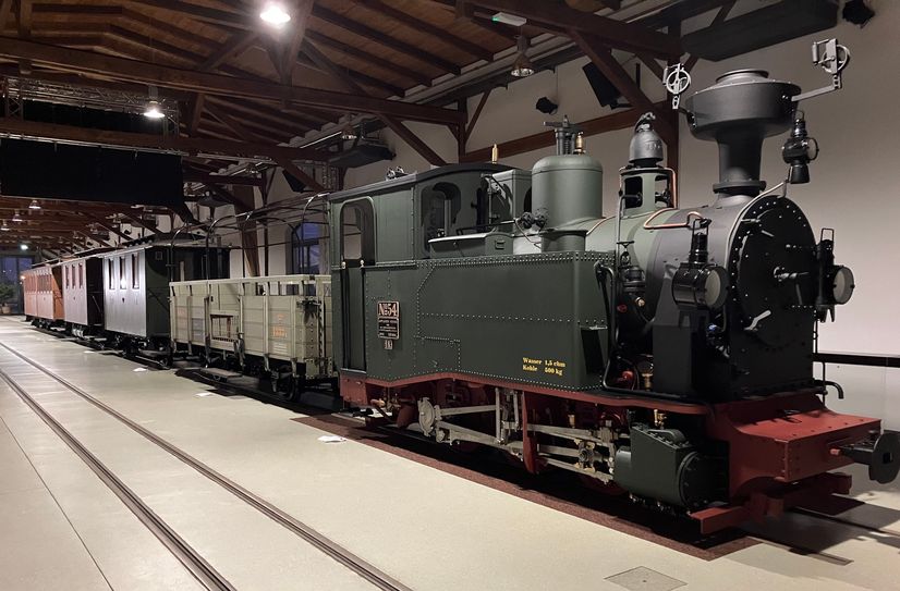 Die Lokomotive ist ein zweites Mal neu entstanden.