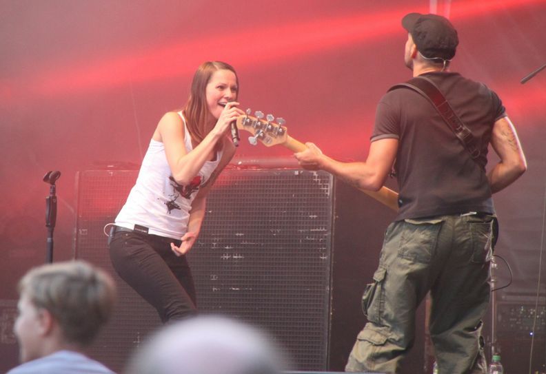 Christina Stürmer und Band begeisterten das Publikum. Foto: Jürgen Weser
