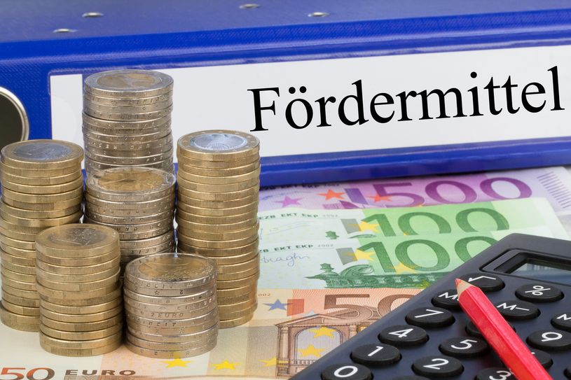 Für den Landkreis gab’s Förderbescheide in Höhe von 29,5 Millionen Euro für den Breitbandausbau. Symbolfoto: magele-picture/Fotolia