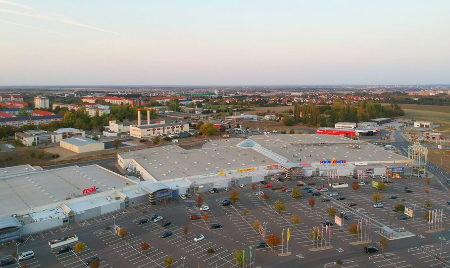 Das Einkaufszentrum Riesapark im Stadtteil Weida feiert seinen 25. Geburtstag. Foto: Farrar