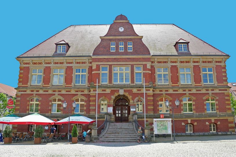 Gute Erfahrungen hat die Stadtverwaltung Calau in Sachen Homeoffice gemacht. Trotz der zwischenzeitlichen Schließung von Rathaus und Bauamt wurden weiterhin Bürgeranliegen geklärt und die Erreichbarkeit ist gegeben. Foto: Stadt Calau / Jan Hornhauer