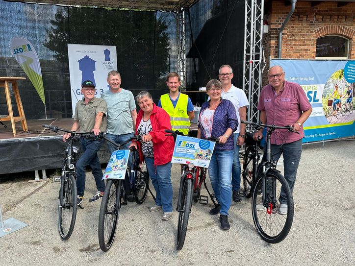Die Gewinner der Fahrräder.
