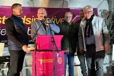 Waren von den über 2.000 Teilnehmern in Cottbus beeindruckt: Die Veranstaltungsakteure Matthias Schulze (MIB), Redner Peter Hahne, Kabarettist Uwe Steimle, Redner Anthony Lee und Thomas Knott (MIB).