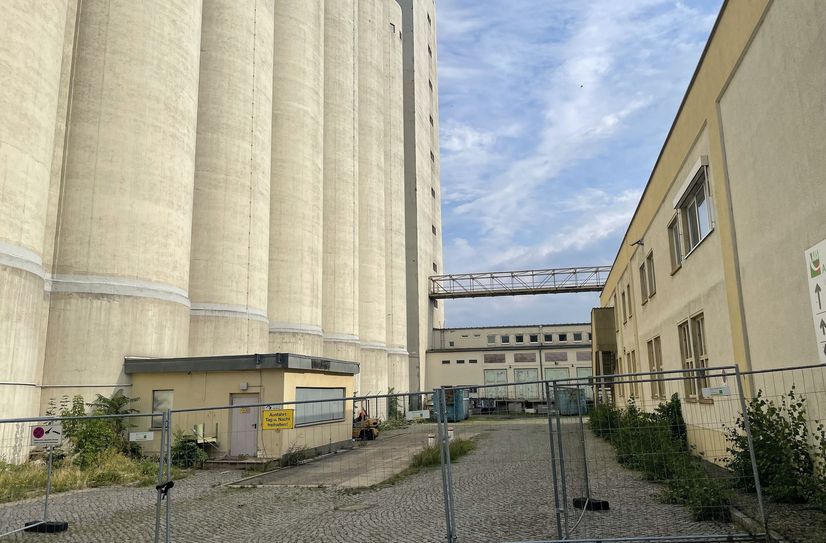 Das leerstehende Muskatorwerk in Riesa: Fluch und Segen für die Stadt. Neue Ideen für eine Umnutzung sind willkommen. Jetzt äußert der ibug- Verein Vorschläge und macht einfach mal ein Kunst-Festival.