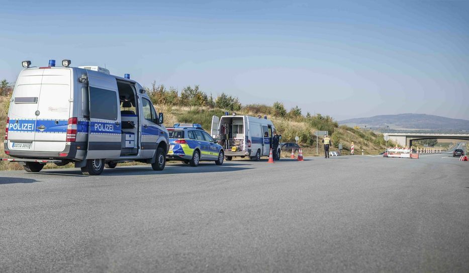 Kontrollstelle an der B 178n. Foto: Polizei