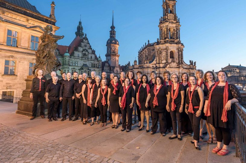 Aufstellen fürs Gruppenfoto: Die Gospel Passengers feiern am 21. September im Lingnerschloss mit geladenen Gästen ihren runden Geburtstag. Foto: Chor