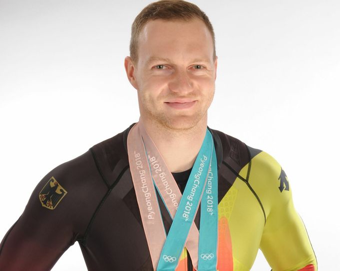 Mach sich für eine gute Sache stark: Olympiasieger Francesco Friedrich. Foto: PR