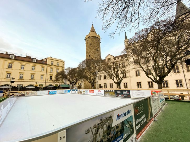 Die Eisbahn am Buttermarkt wird es dieses Jahr nicht geben. Für das kommende Jahr wird nach einem alternativen Standort gesucht.