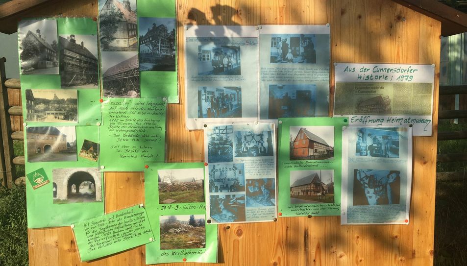 Vorher - nachher: Eine anonyme Ausstellung übt Kritik am Verfall von Denkmälern in Cunnersdorf und an deren Eigentümern. Hier hat sich jemand Arbeit gemacht.