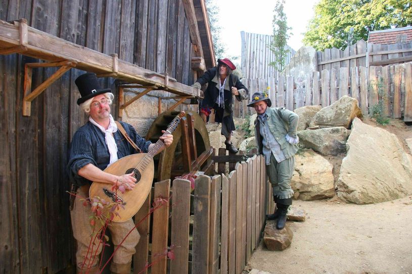 Theater in der Liebethaler Lochmühle im „SteinReich“. Foto: Erlebniswelt SteinReich/Frauke Herrmann