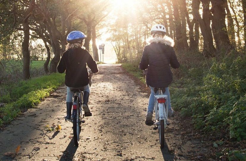 Das Radfahren gehört auch in Hoyerswerda für Groß und Klein zum Alltag. Wie sicher die Radfahrer dabei unterwegs sind, hat der ADFC in einer Umfrage, dem Fahrradklimatest, zusammengetragen. Die Ergebnisse werden am 16. Mai in der Kufa vorgestellt.