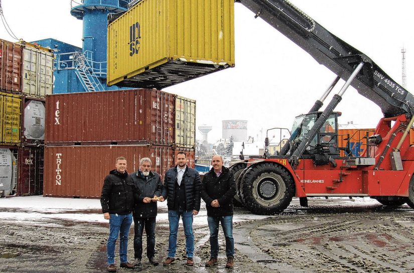 Generationenwechsel: Stefan Manig, Bernd Zimmermann, Lars Zimmermann, SBO-Geschäftsführer Heiko Loroff.