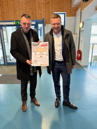Landrat Udo Witschas und Lars Wätzold, Abteilungsdirektor Firmenkunden der Ostsächsischen Sparkasse Dresden