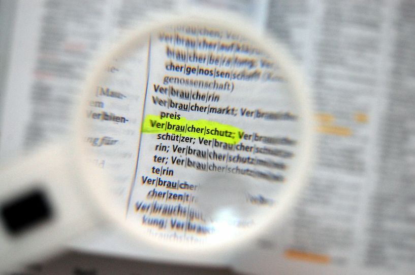 Die Experten der Verbraucherzentrale stehen allen Ratsuchenden derzeit telefonisch und per Mail zur Verfügung. Persönliche Beratungsgespräche sind derzeit leider nicht möglich. Foto: Schramm