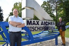 Bischofswerda und Max Aicher - das gehört einfach zusammen. Der Geschäftsführer Jörg-Henrik Pehse (links) und der Prokurist Ulf Mildner freuen sich auf viele interessierte Besucher im Gewerbepark am Drebnitzer Weg. Vorbeischauen lohnt sich. Foto: spa