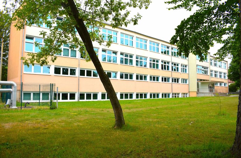 In drei Teilabschnitten soll der Schulkomplex der Dr.-Salvador-Allende-Oberschule saniert werden - so zumindest die Pläne der Stadt.