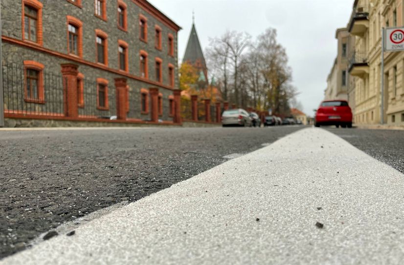 Die Bauarbeiten auf der Jochmannstraße begannen Anfang April, jetzt ist der Ausbau fertig.