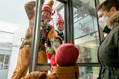 Feuerwehr als Elsa, Anna, Olaf und Co. im Einsatz.