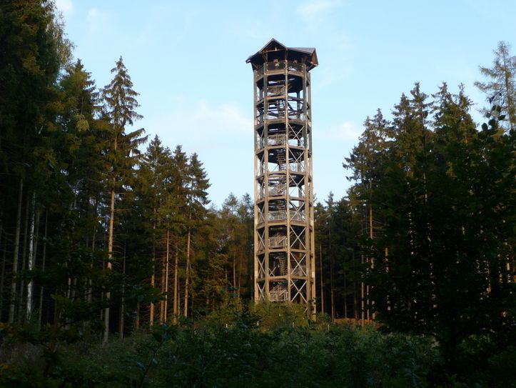 Der Weifbergturm in Hinterhermsdorf.  Foto: DE. Förster