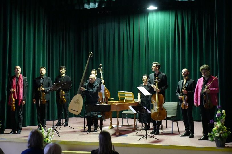 Das herausragende Konzert »Oper ohne Worte« der Pohlnischen Capelle spielt Werke von Graun, Hasse und Vivaldi auf höchstem Niveau und begeistert das Publikum.  Foto: LKEE