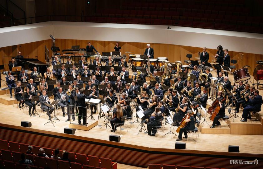 Die Dresdner Bläserphilharmonie bringt in der St.-Nikolai-Kirche Bad Liebenwerda die Neukomposition von »Stabat Mater« zu Gehör. Foto: PR