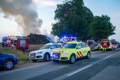 Gegen 20:15 Uhr endete die Feier abrupt. Insgesamt 15 verletzte Personen mussten - teilweise auch - mit Rettungshubschraubern in Spezialkliniken geflogen werden. Foto: R. Klein