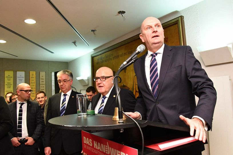 Brandenburgs Ministerpräsident Dietmar Woidke (SPD) hielt am Mittwochabend beim Neujahrsempfang der Handwerkskammer Cottbus eine Rede. Dabei unterstrich er sein Festhalten an der umstrittenen Kreisgebietsreform. Foto: Michael Helbig