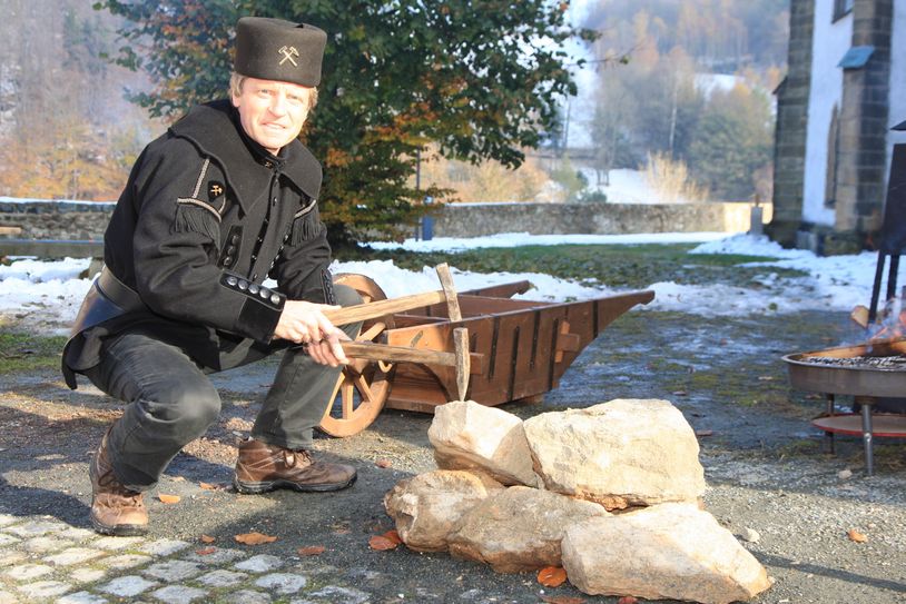 Christoph Schröder vom Bergbaumuseum Altenberg erwartet die Besucher. Foto: Förster