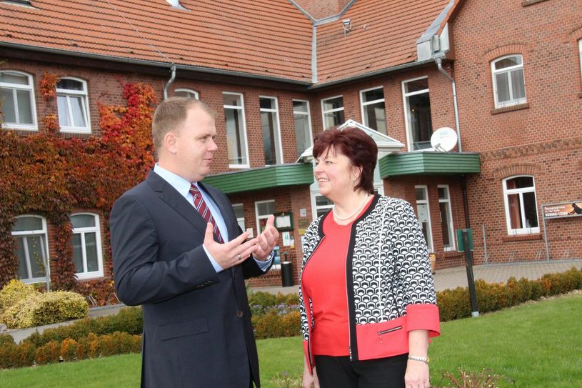 Anpacken will er im Waldhotel Eiche in Burg: Seit letzter Woche Donnerstag ist Thomas Eick neuer Hoteldirektor. Der 38-Jährige löst die bisherige Chefin Jutta Mende ab. Foto: jho