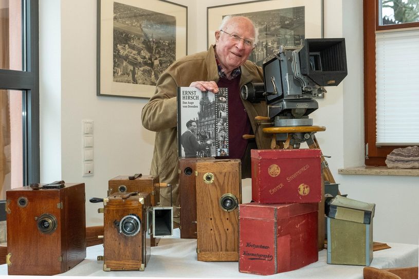 Der 88-jährige Videofilmer Ernst Hirsch stellte seine Sammlung noch einmal persönlich vor.  Sie umfasst u.a. die letzten bekannten Kopien, die Dresden vor 1910 zeigen, unzählige Kameras und das berühmte Filmarchiv.
