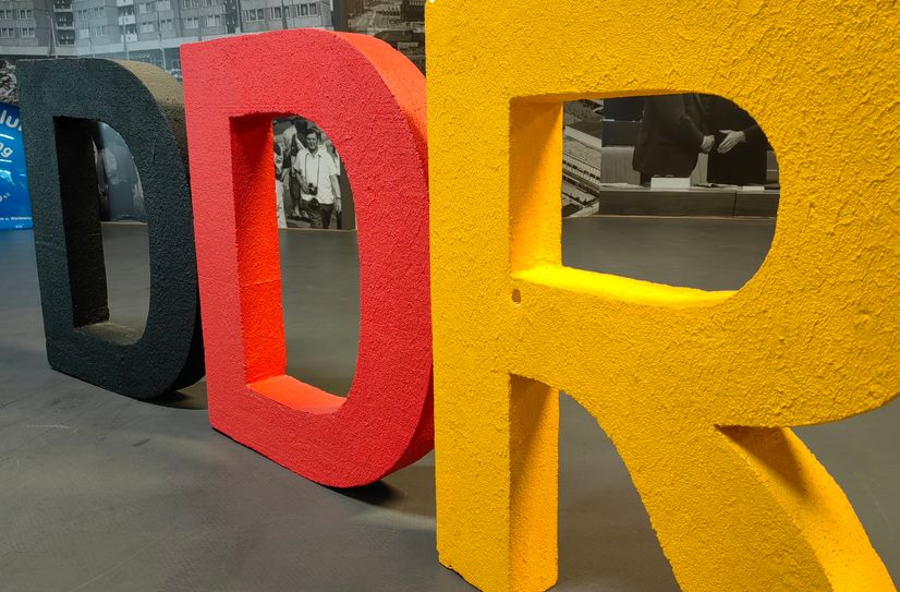Auch das Logo des Museums wird versteigert.