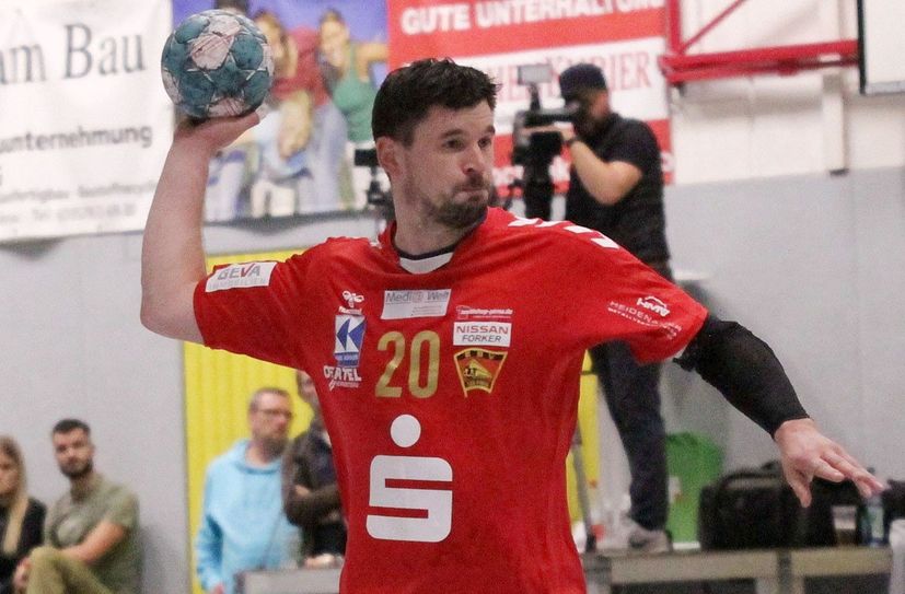 Kapitän »Toto« Schneider traf sechsmal aus dem Spiel.