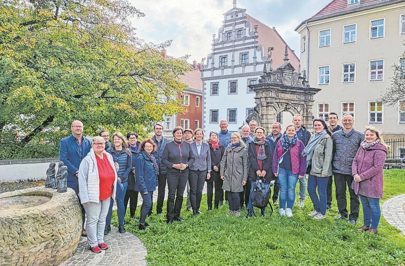 Das Gremium »Arbeitsgemeinschaft Sanierungsrecht Ost« trifft sich zweimal jährlich abwechselnd in einer der Mitgliedsstädte.