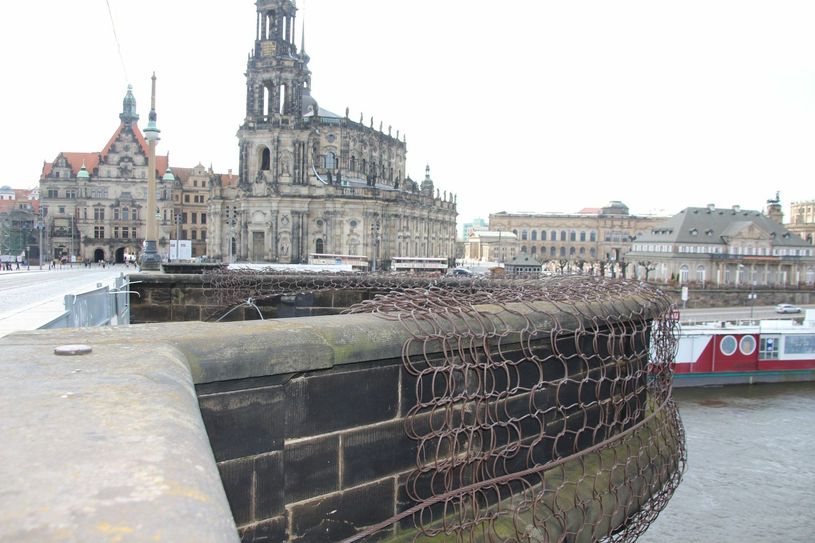 Gesicherte Kanzel an der Augustusbrücke. Foto: Pönisch