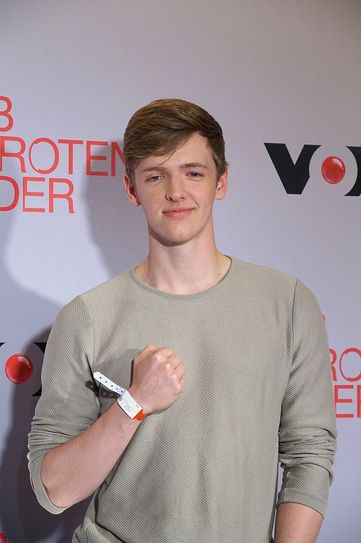 Mit Alexander Knappe unterwegs: Timur Bartels, Hauptdarsteller in der Erfolgsserie "Club der roten Bänder" (VOX). Foto: PR