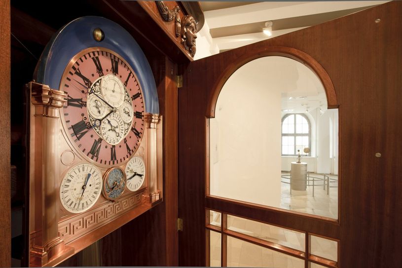 Das Zifferblatt der Kunstuhr von Hermann Goertz, für die am 29. Februar die große Stunde schlägt.                    Foto: Museum
